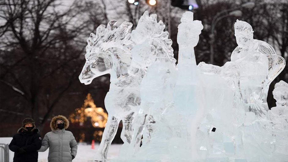 Снежные скульптуры в Москве