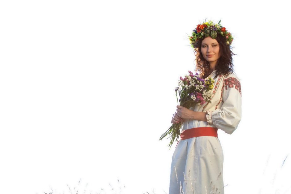 Белорусская девушка с венком
