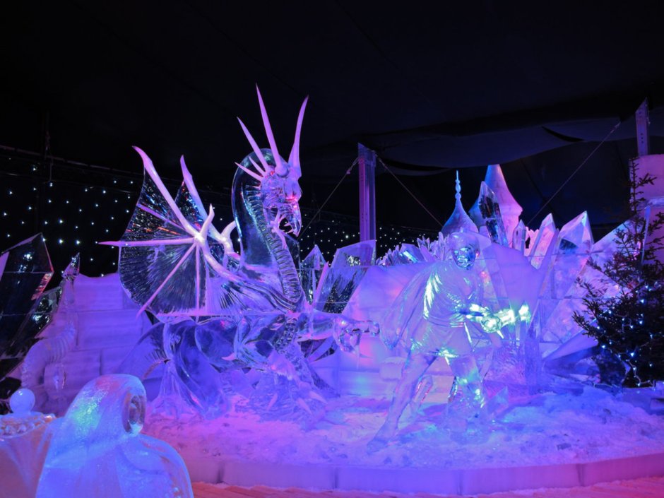 Ледяные скульптуры в Москве 2020