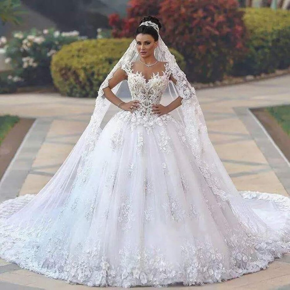 Платье гиганты свадебное