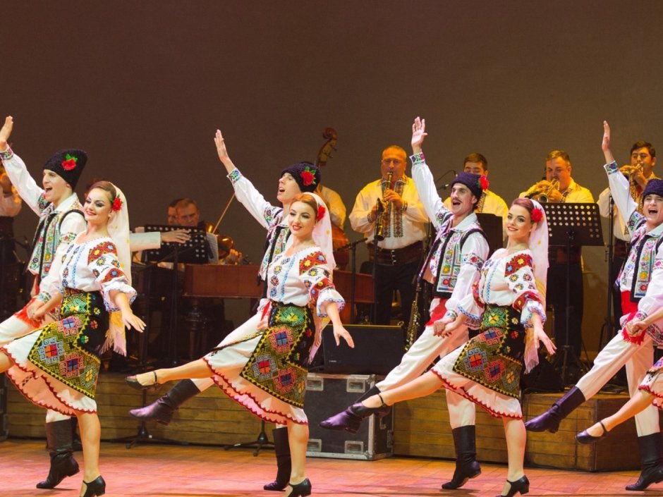 Ансамбль жок молдавский танец