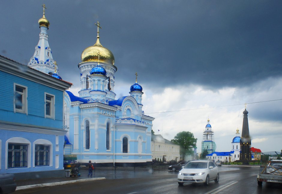 Памятник Маргелову в Малоярославце