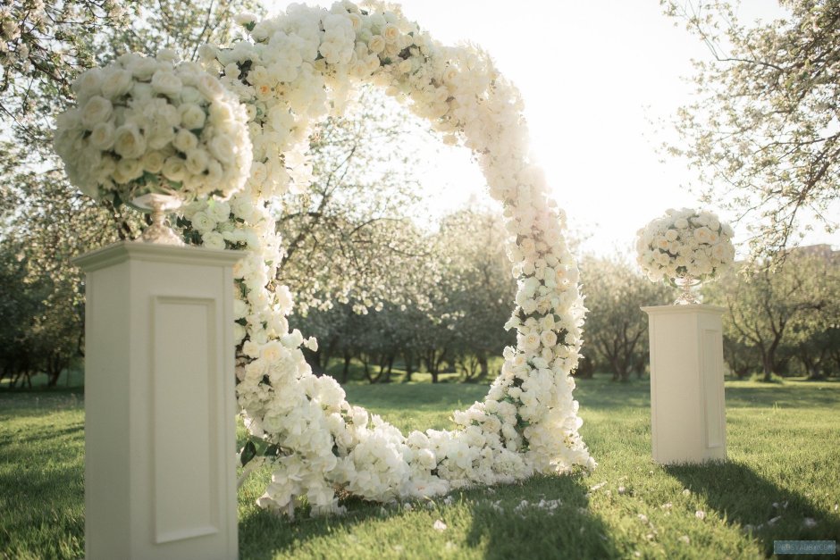 Стильная Свадебная арка