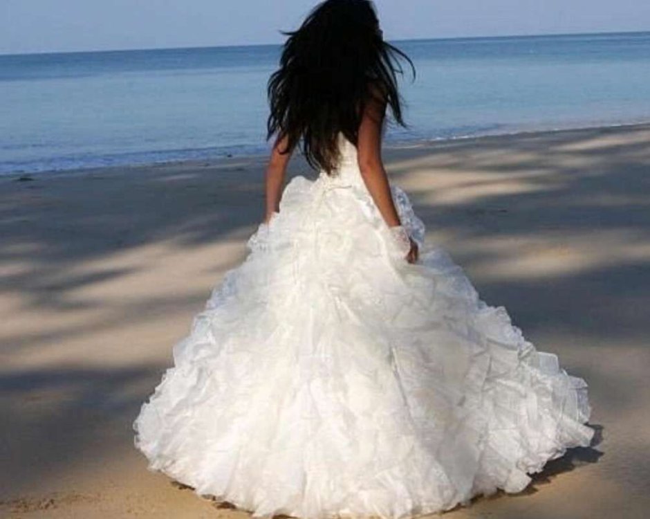 Свадебное платье модель Taranto проновиас Мануэль Мота