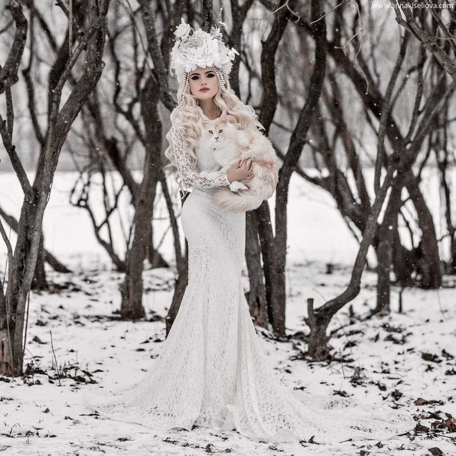 Свадебное платье в стиле снежной королевы