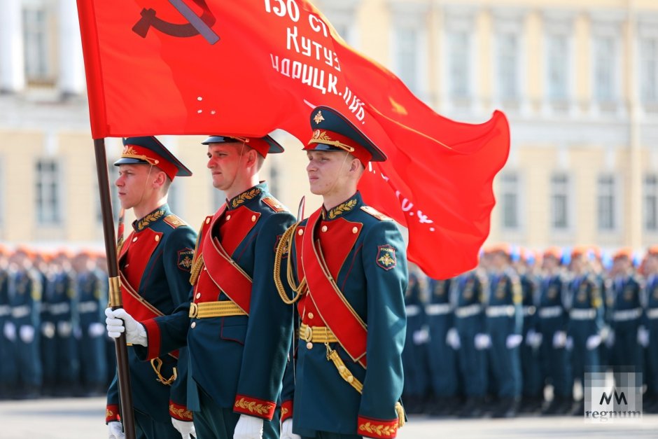 Рота Почетный караул Санкт Петербург на параде Победы