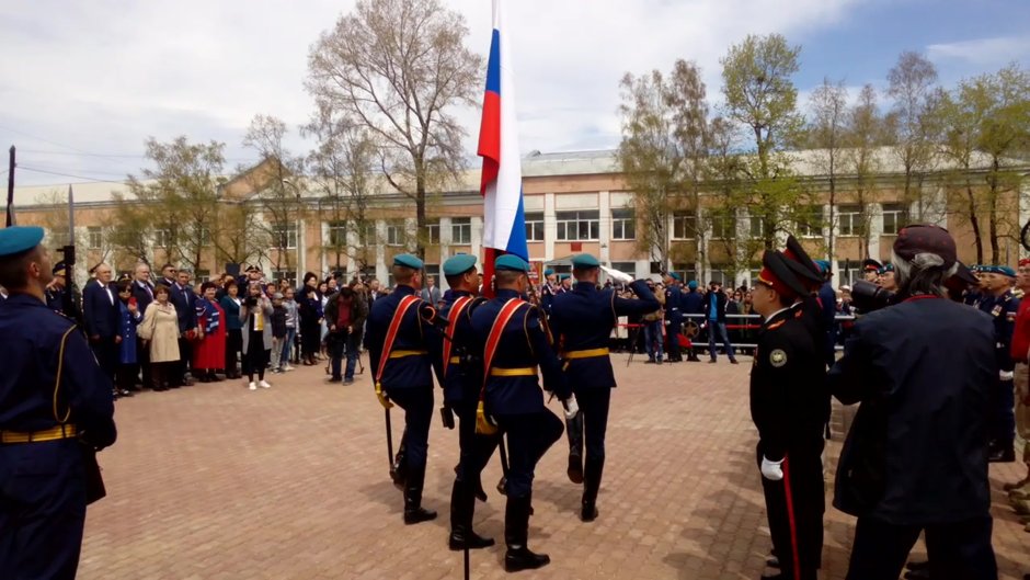 Вынос Знамени в Черкесск