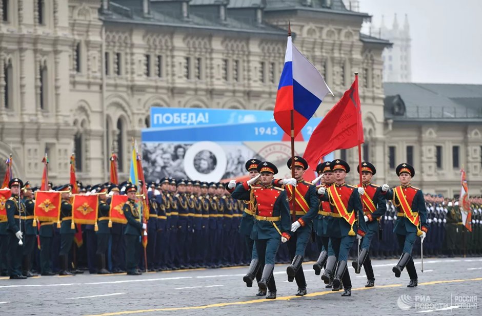 Парад Победы в Санкт Петербурге