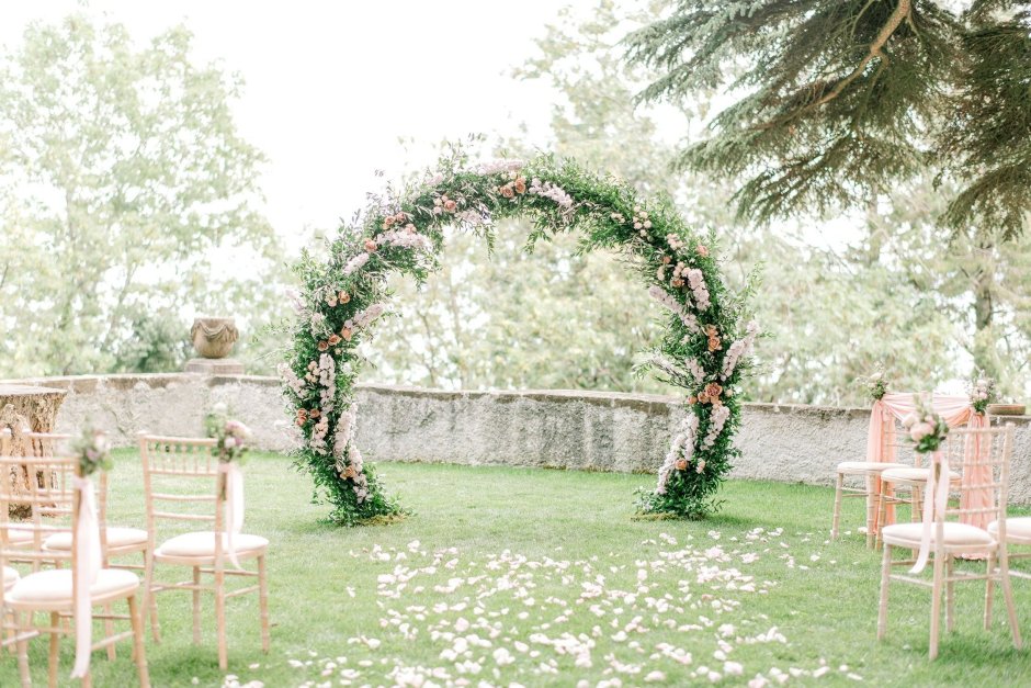 Цветочная арка на свадьбу