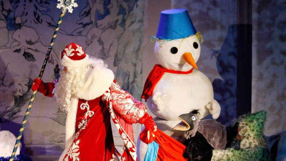 Приключения снеговика в новогоднем сказочном лесу