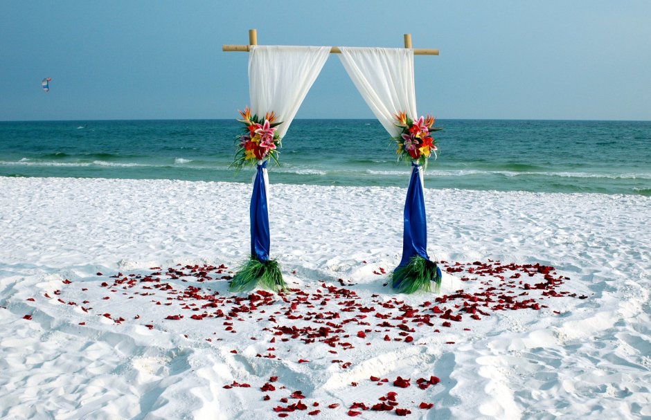 Свадебная арка на пляже
