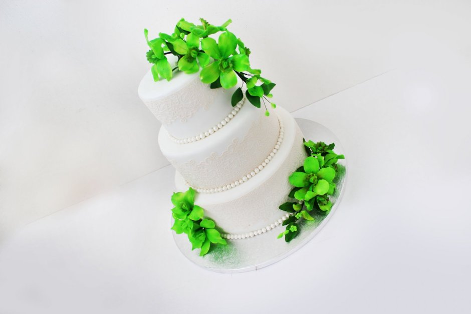 Торт бело зеленый