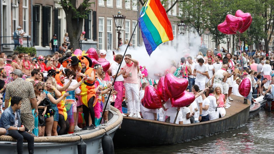 ЛГБТ Прайд в Амстердаме