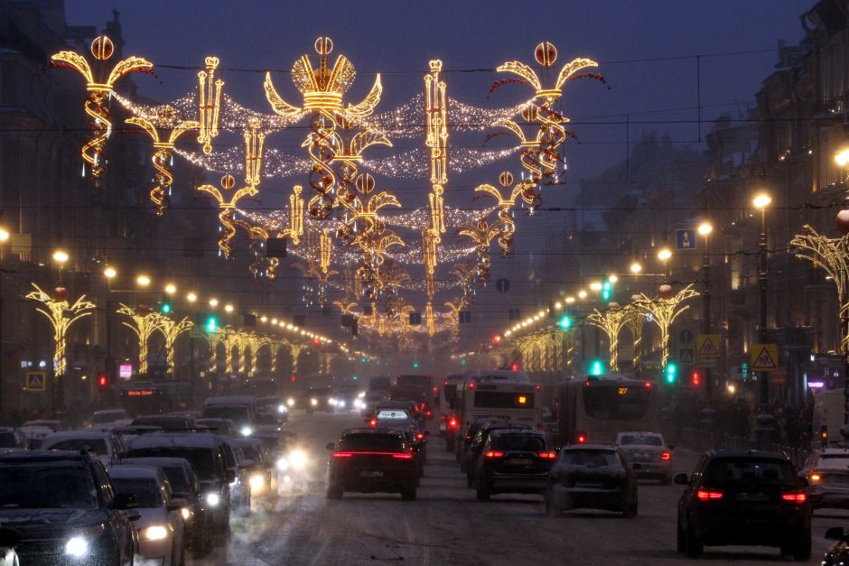 Новогодняя иллюминация Невского проспекта