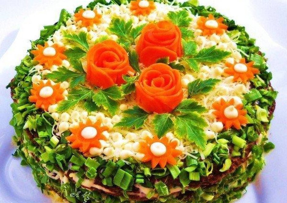 Печеночный торт «закусочный» с луком, морковью
