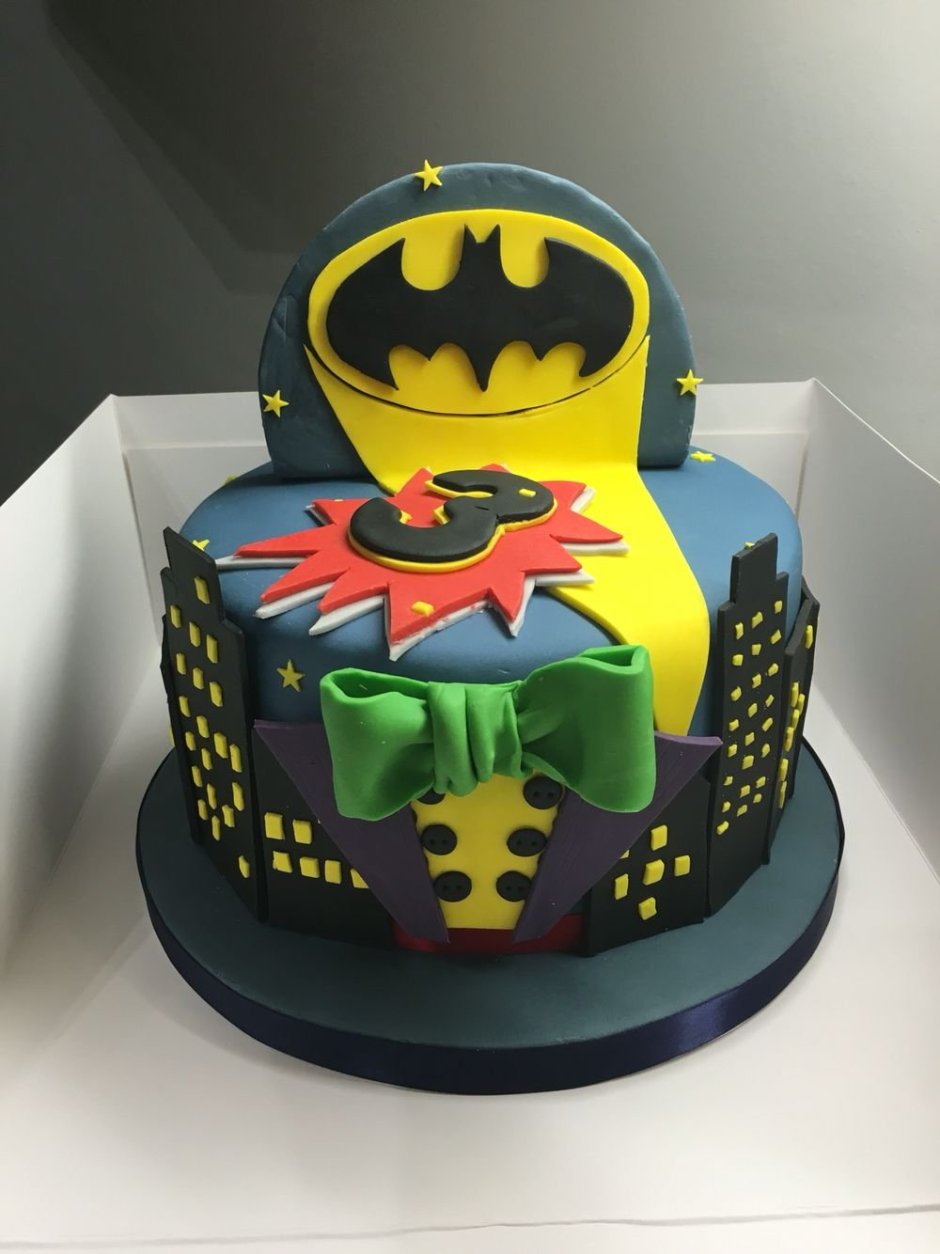 Торт с супергероями для мальчика 7 лет