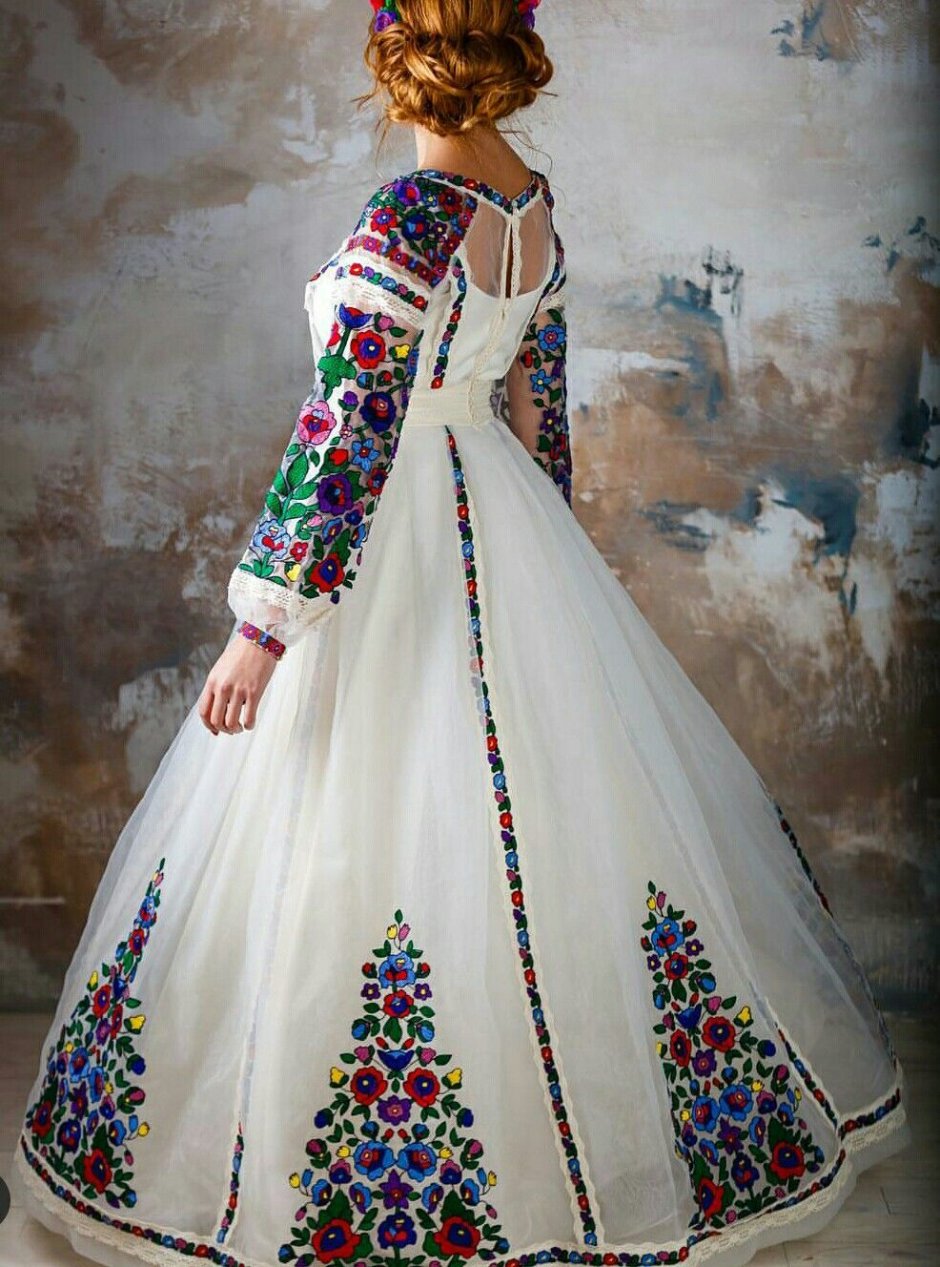 Латышское народное свадебное платье