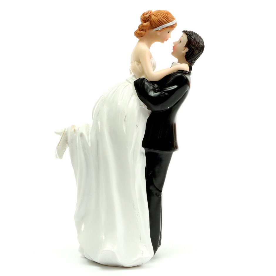 Фигурка жених и невеста