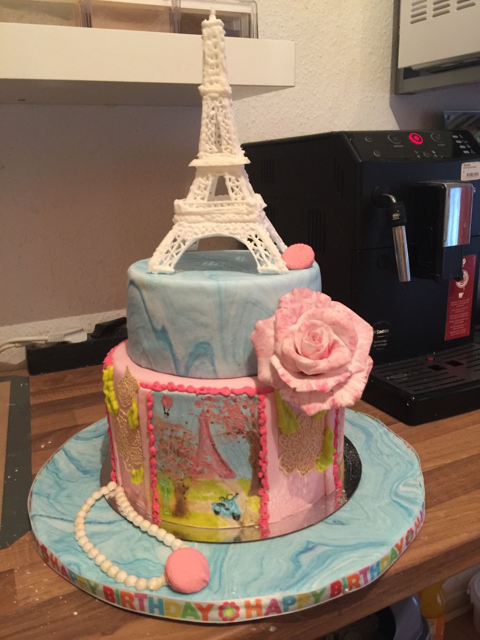 Торт с Эйфелевой башней для девочки