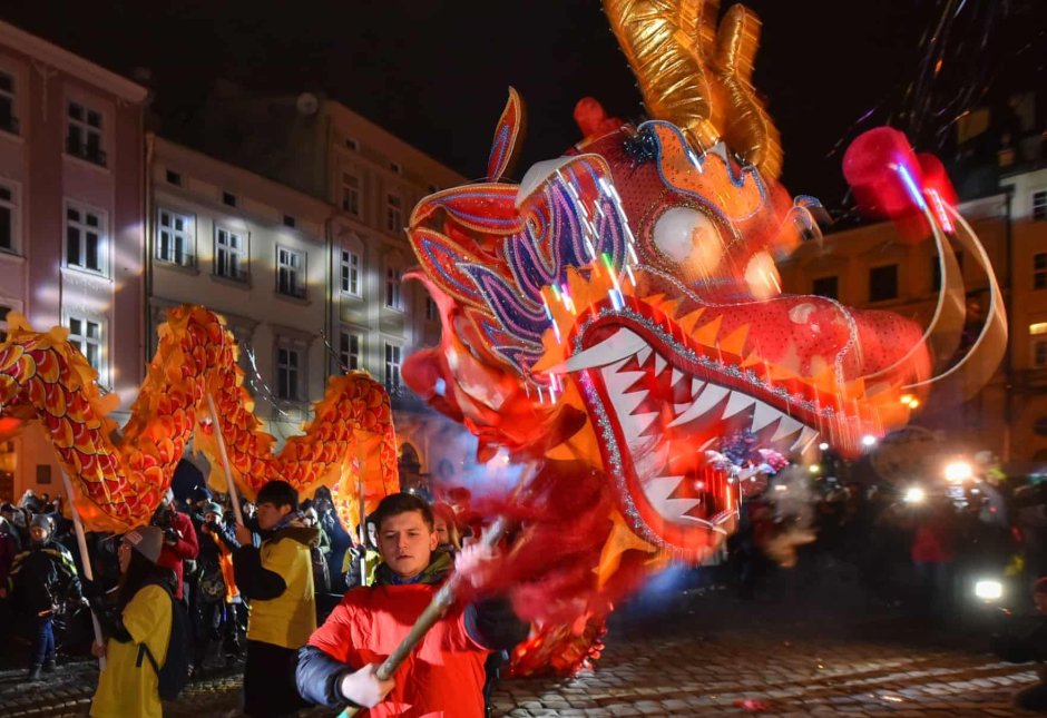 Праздничный дракон в Китае