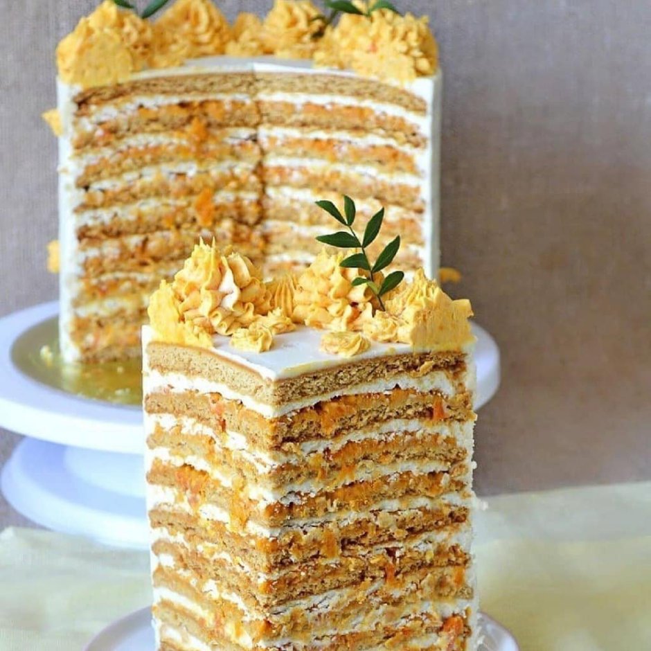 Торт елка из медовых коржей