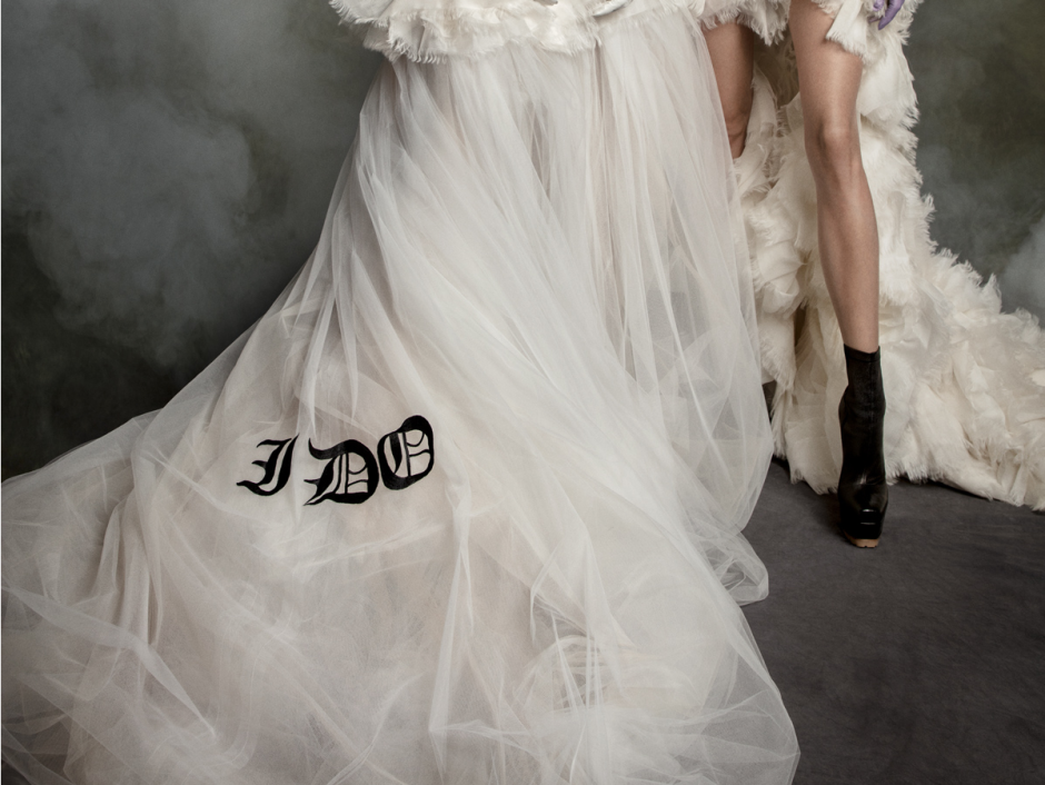 Свадебное платье с косухой