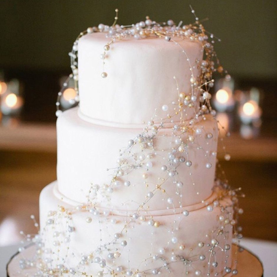Торт с гипсофилой свадебный одноярусный