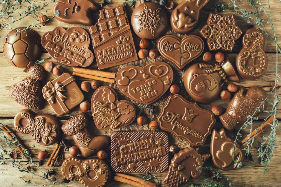 Фигуры из бельгийского шоколада