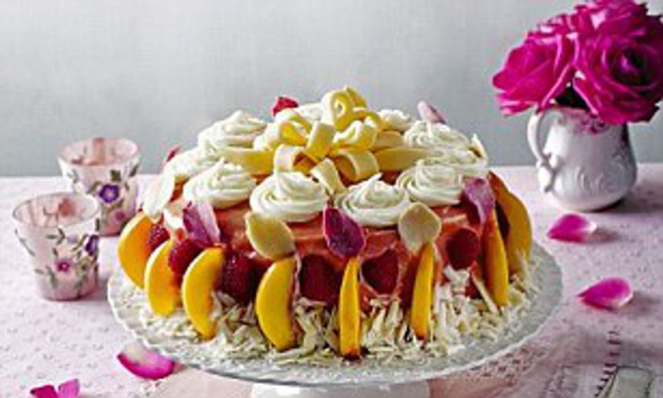 Торт с зефиром и фруктами