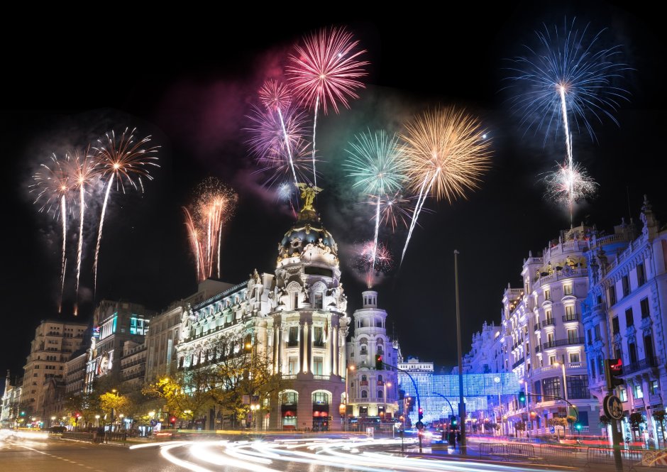 Пуэрта-дель-соль на новый год Мадрид