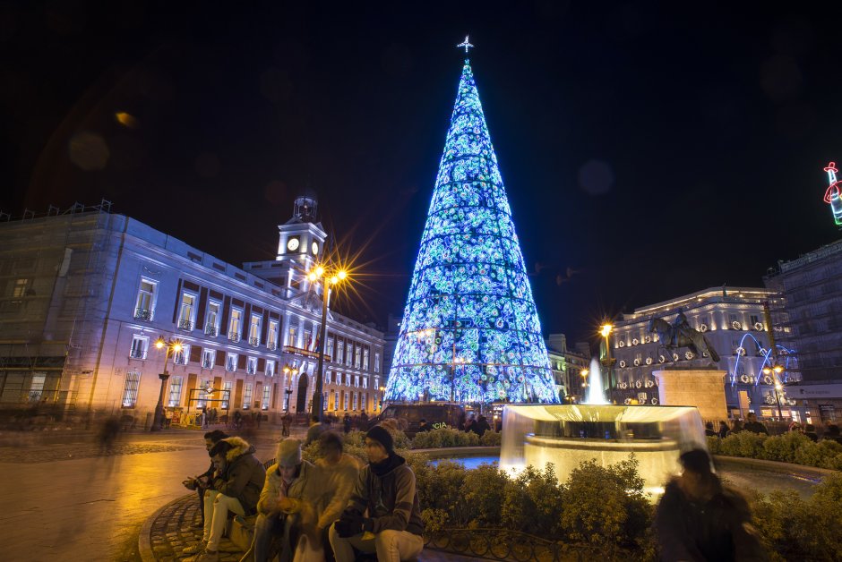 Новогодняя елка в Испании
