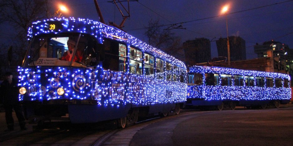Московский электробус новогодний