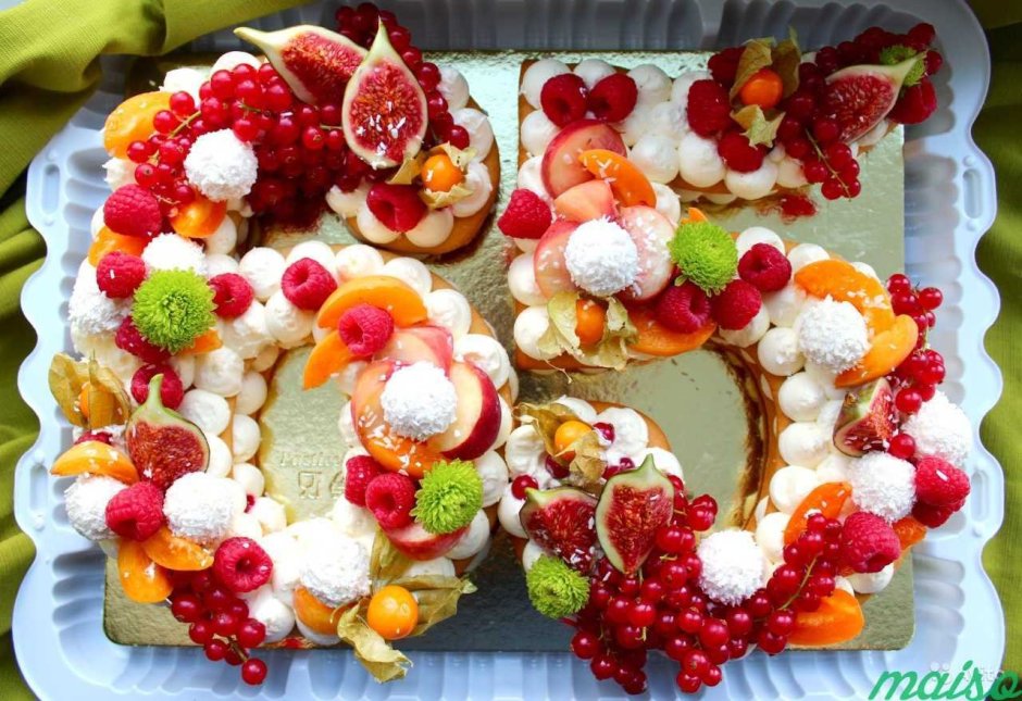 Торт цифра украшение ягодами
