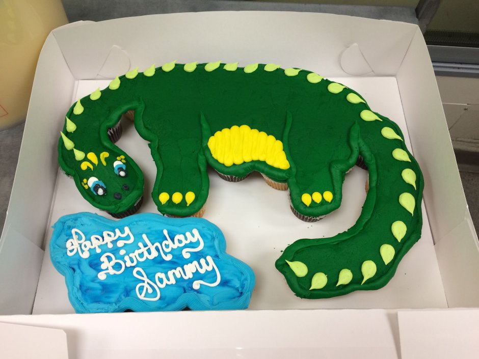 Торт с динозаврами