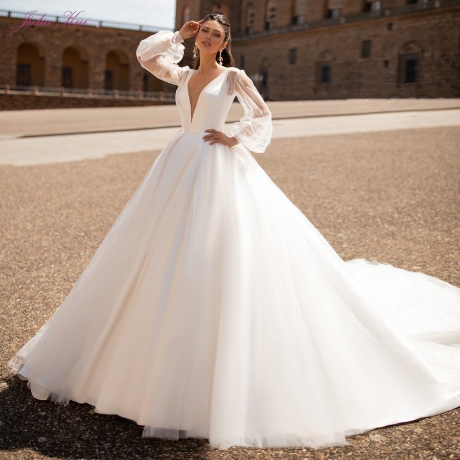 Свадебное платье с рукавами фонариками длинными
