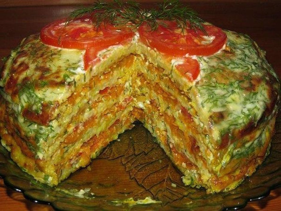 Торт из кабачков с помидорами и чесноком и сыром