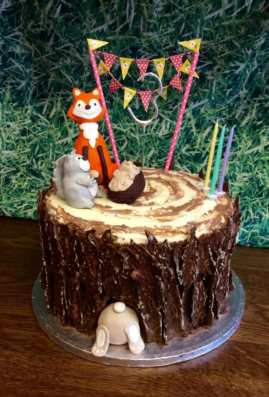 Детский торт с лесными животными