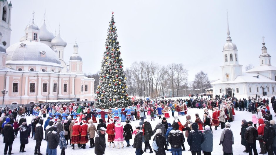 Кремлевская площадь Вологда декабрь 2020