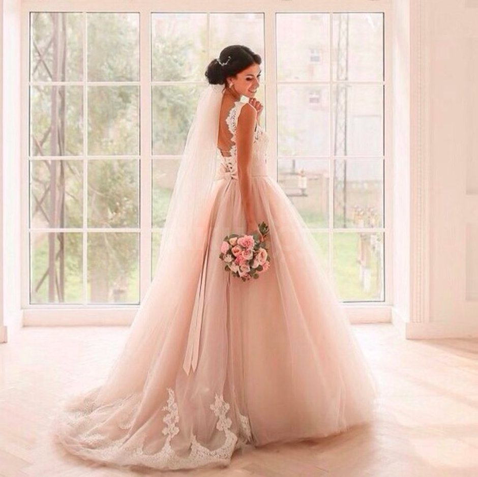 Невеста в платье Русалка