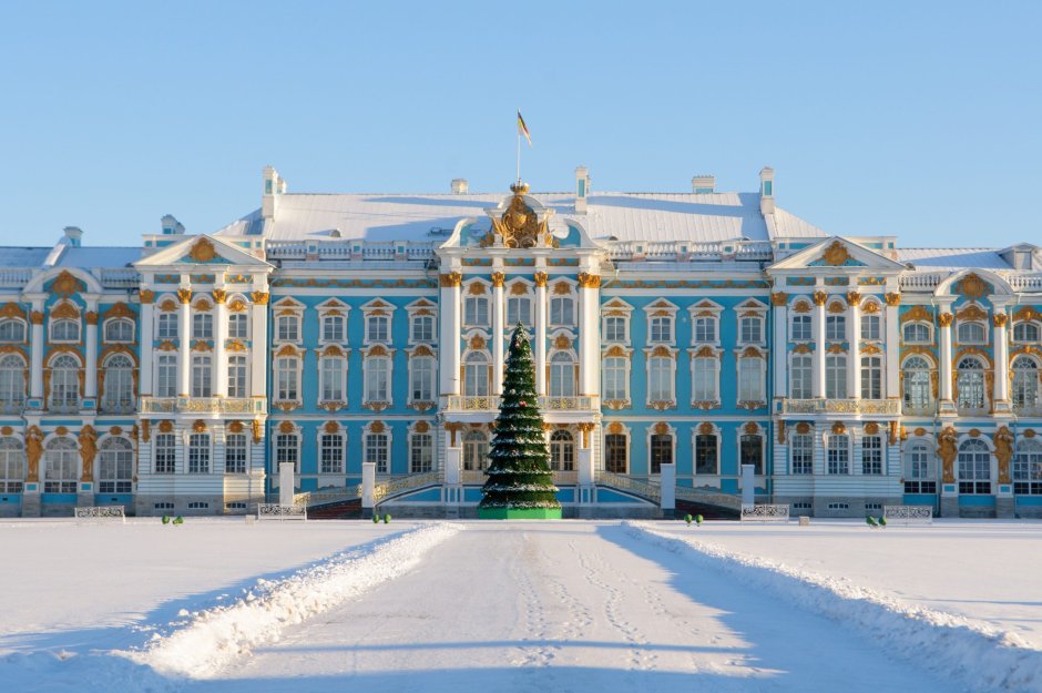 Дворец Екатерины в Санкт-Петербурге зимой