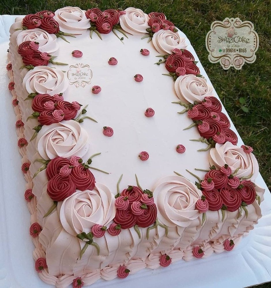 Торт круглый с цветами