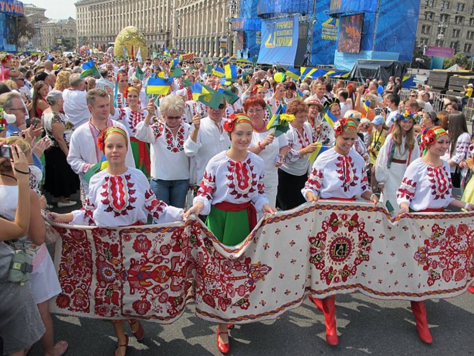Праздник вышиванки в Украине