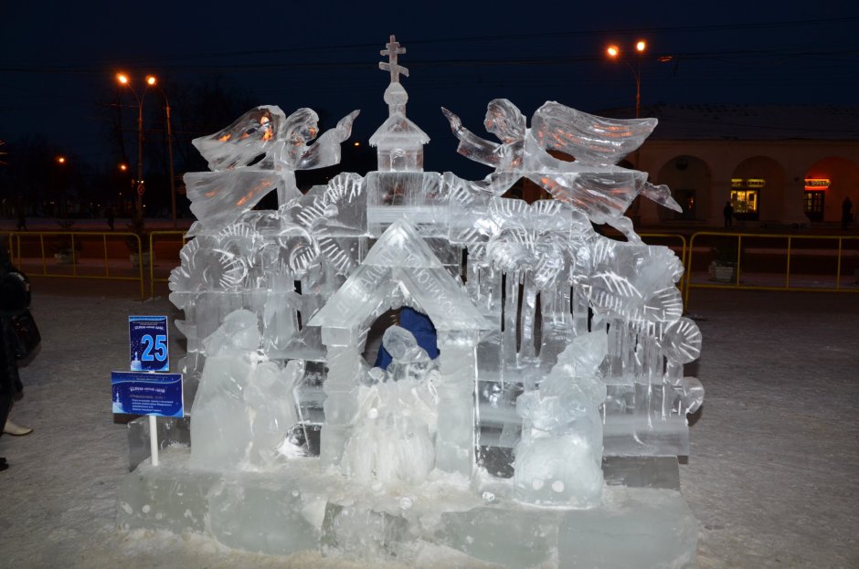 Ледяные скульптуры в Москве 2022