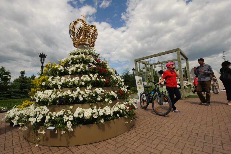 Белый цветок 2022 Екатеринбург