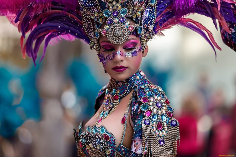 Бразильские маски для карнавала