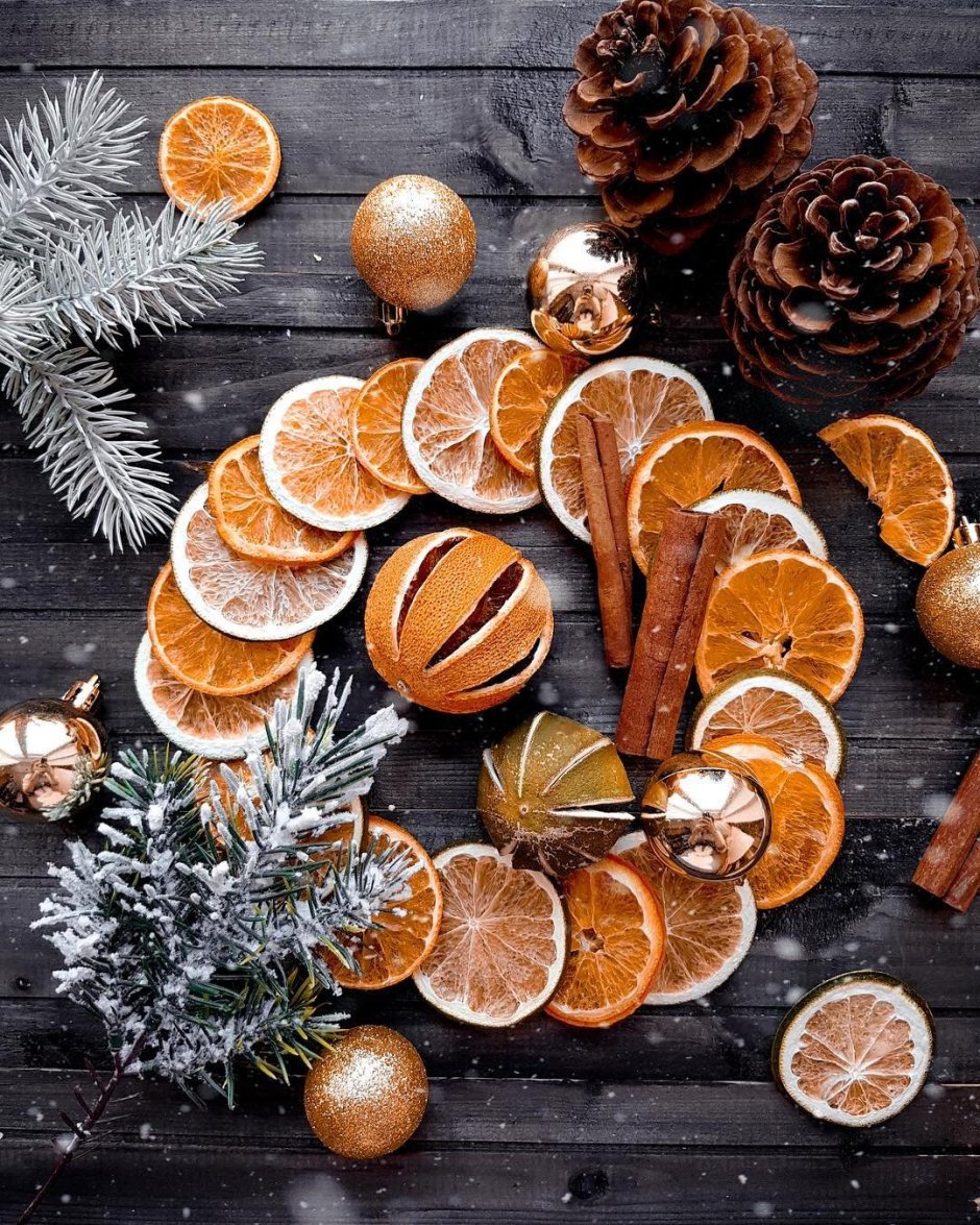 Новогодний декор из апельсинов