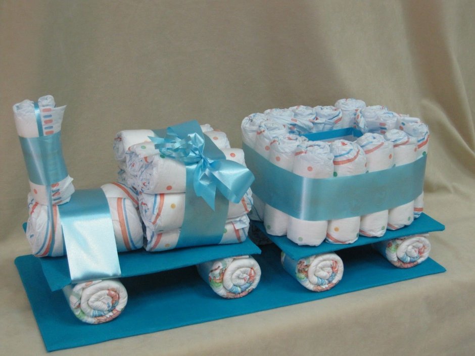 Торты из памперсов с подарками