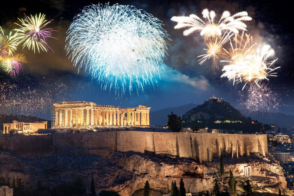Греция Новогодняя. Фейерверки над Акрополем