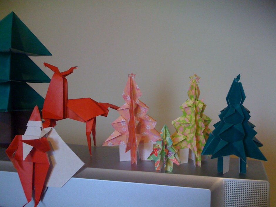Новогодняя елка оригами для конфет