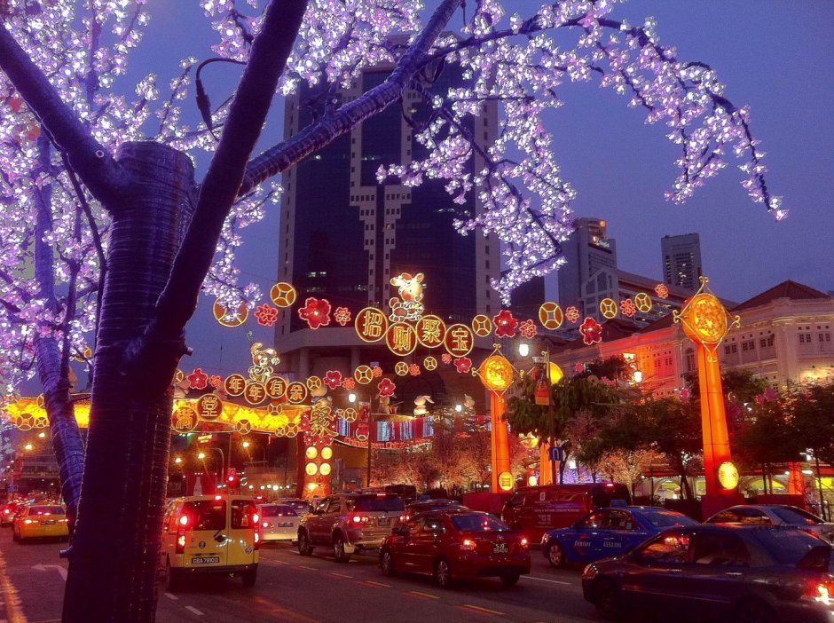 Украшение улиц на китайский новый год